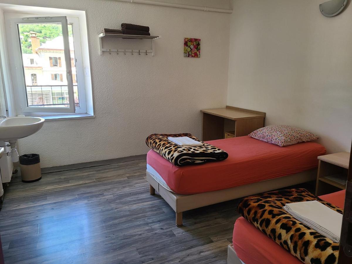 Briançon Hotel De La Gare מראה חיצוני תמונה