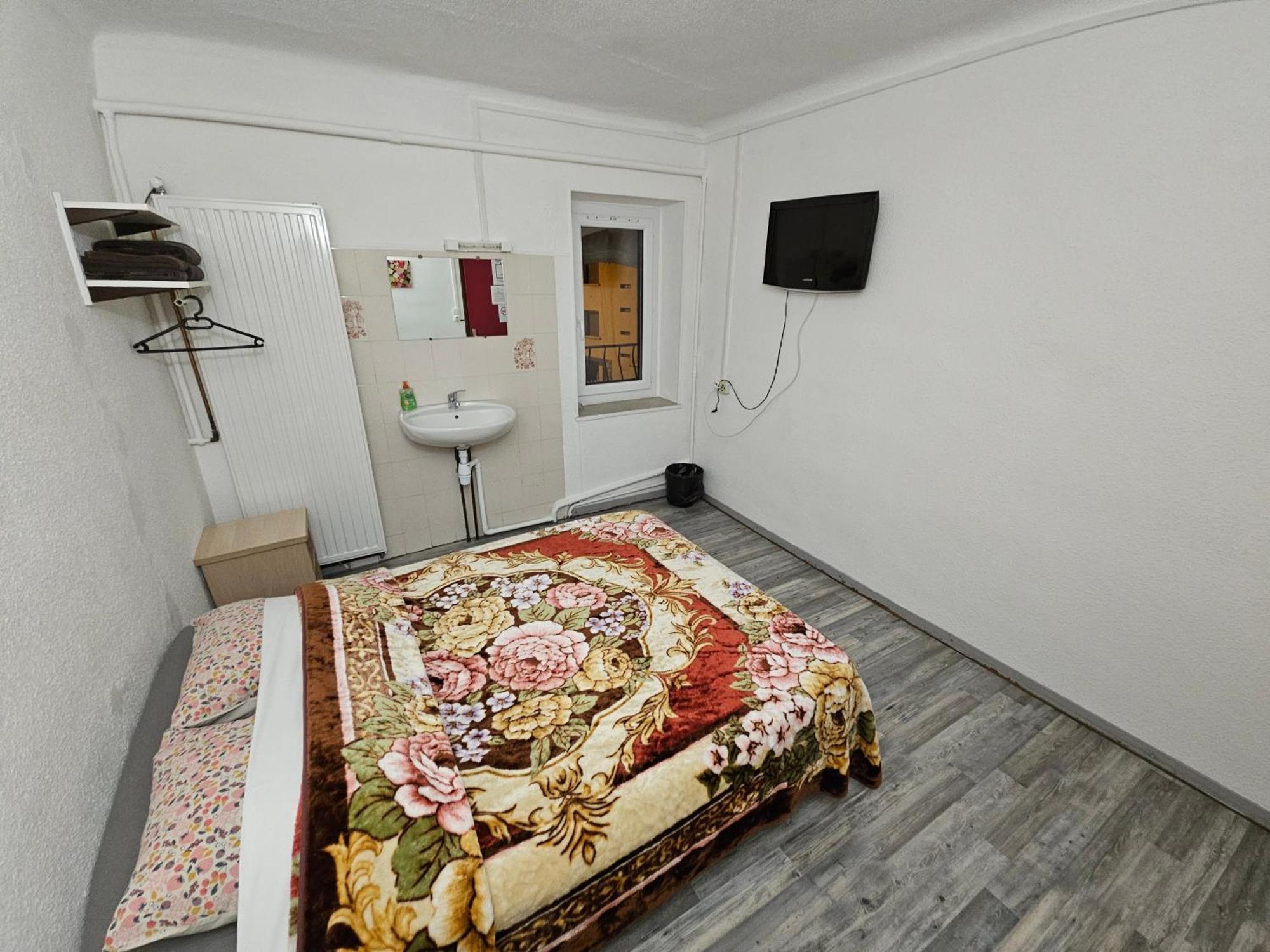 Briançon Hotel De La Gare מראה חיצוני תמונה